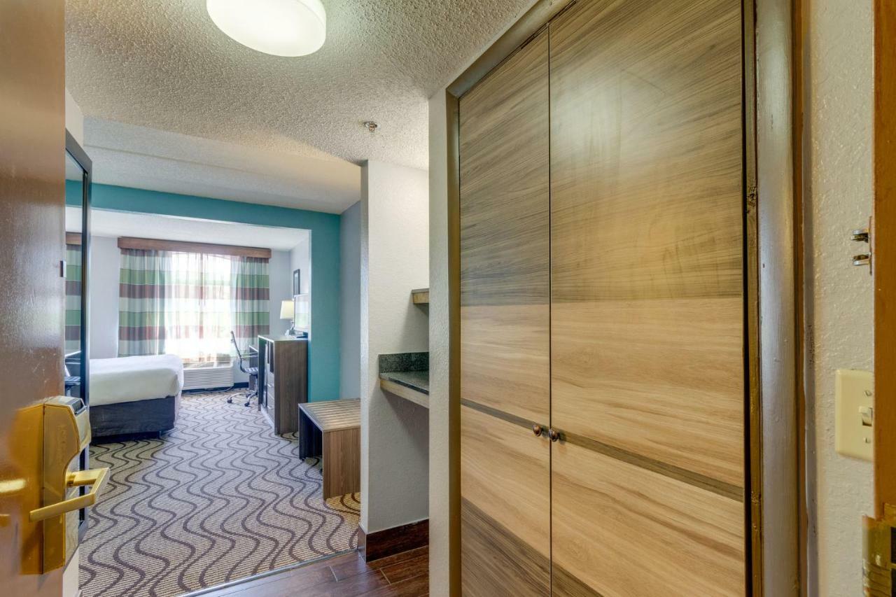 La Quinta By Wyndham / Kodak Hotel Sevierville